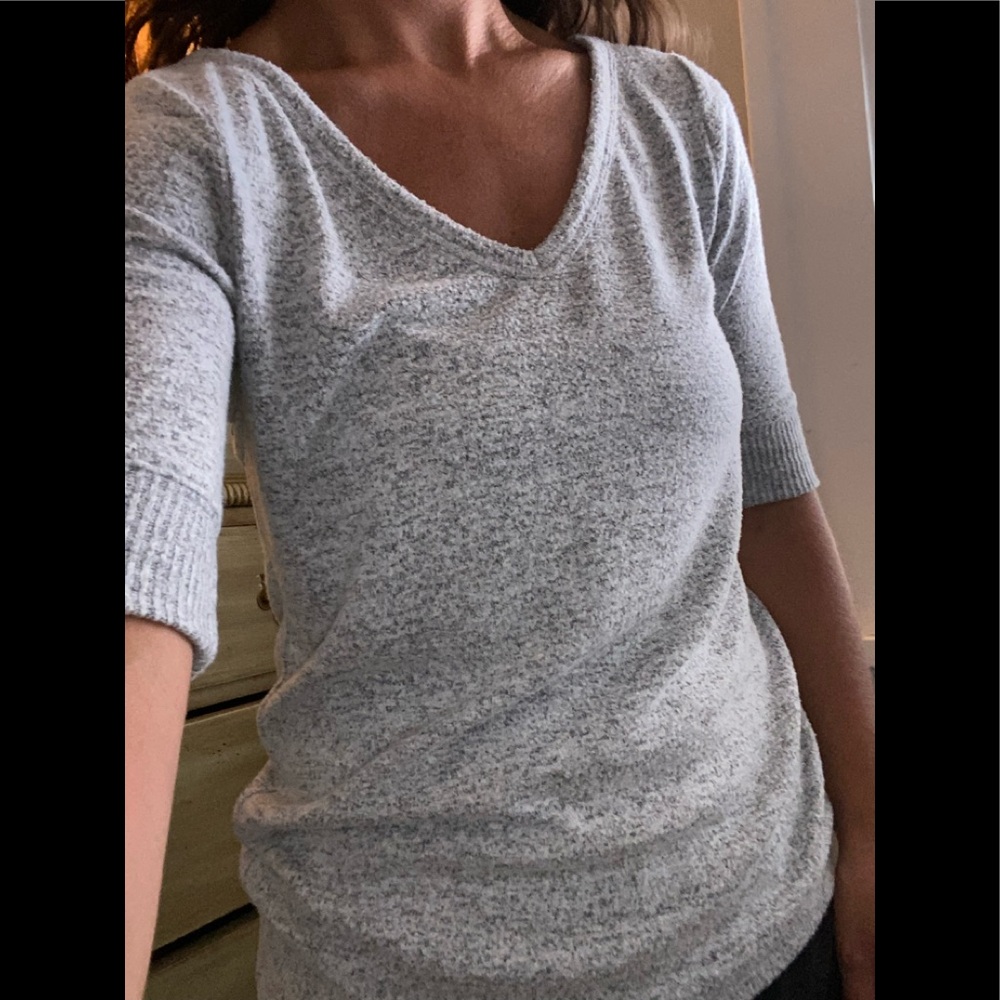 Gap Grey Knit v neck Top